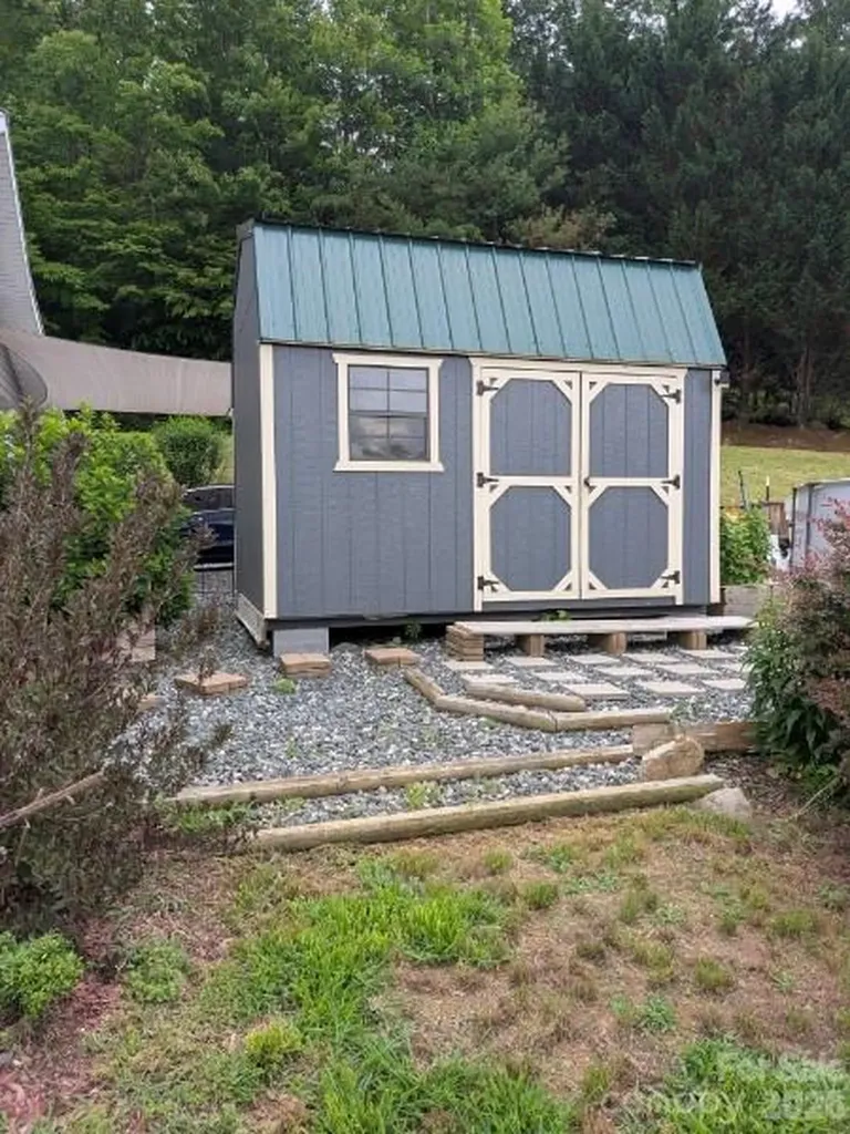 59 Ck Cabin Drive Hot Springs NC 28743