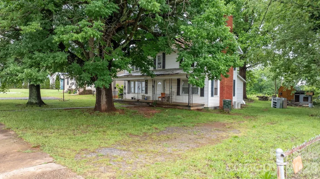 1311 N College Avenue Newton NC 28658