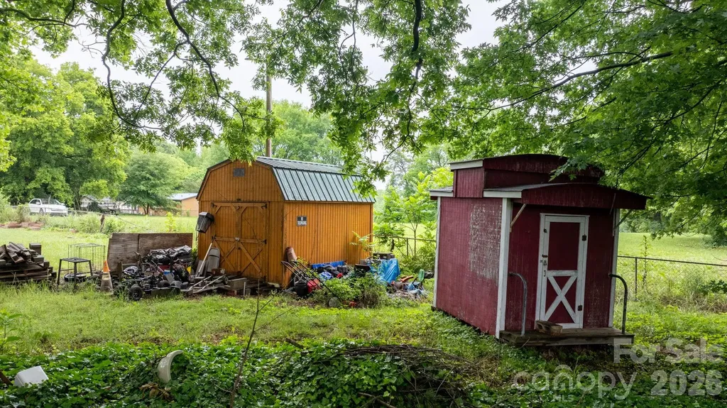 1311 N College Avenue Newton NC 28658
