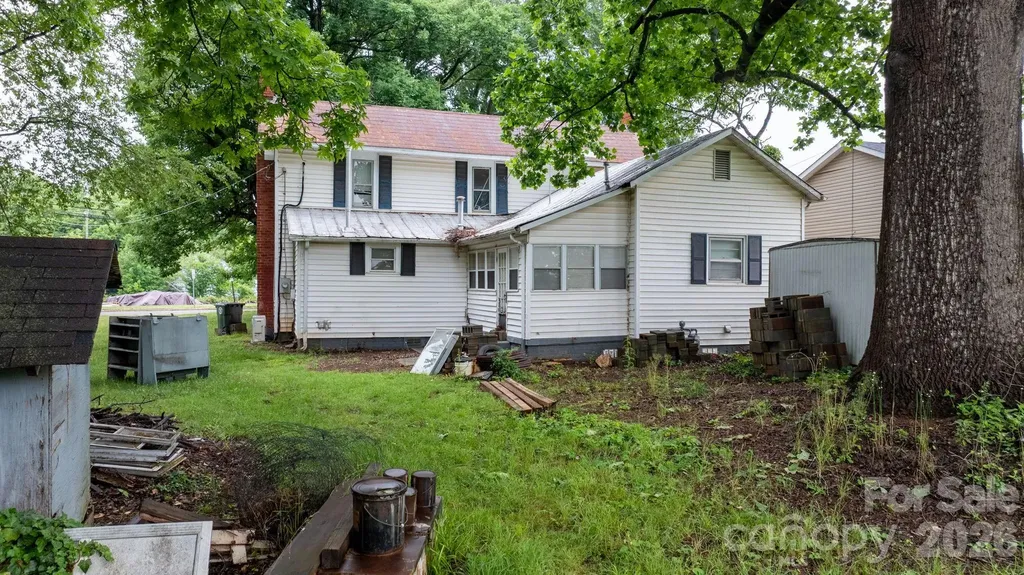 1311 N College Avenue Newton NC 28658