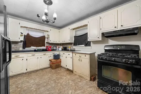 1311 N College Avenue Newton NC 28658