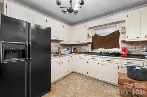 1311 N College Avenue Newton NC 28658