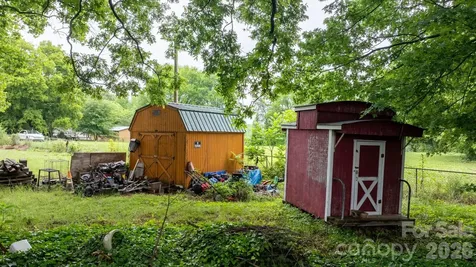 1311 N College Avenue Newton NC 28658