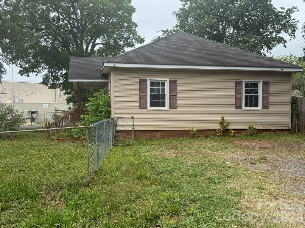 204 Madora Street Mount Holly NC 28120