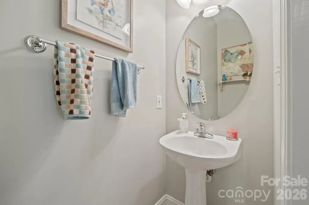 8829 Legacy Lake Lane Charlotte NC 28269