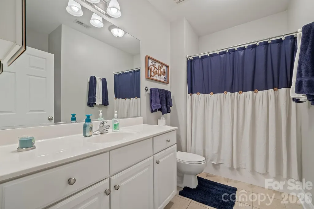 8829 Legacy Lake Lane Charlotte NC 28269