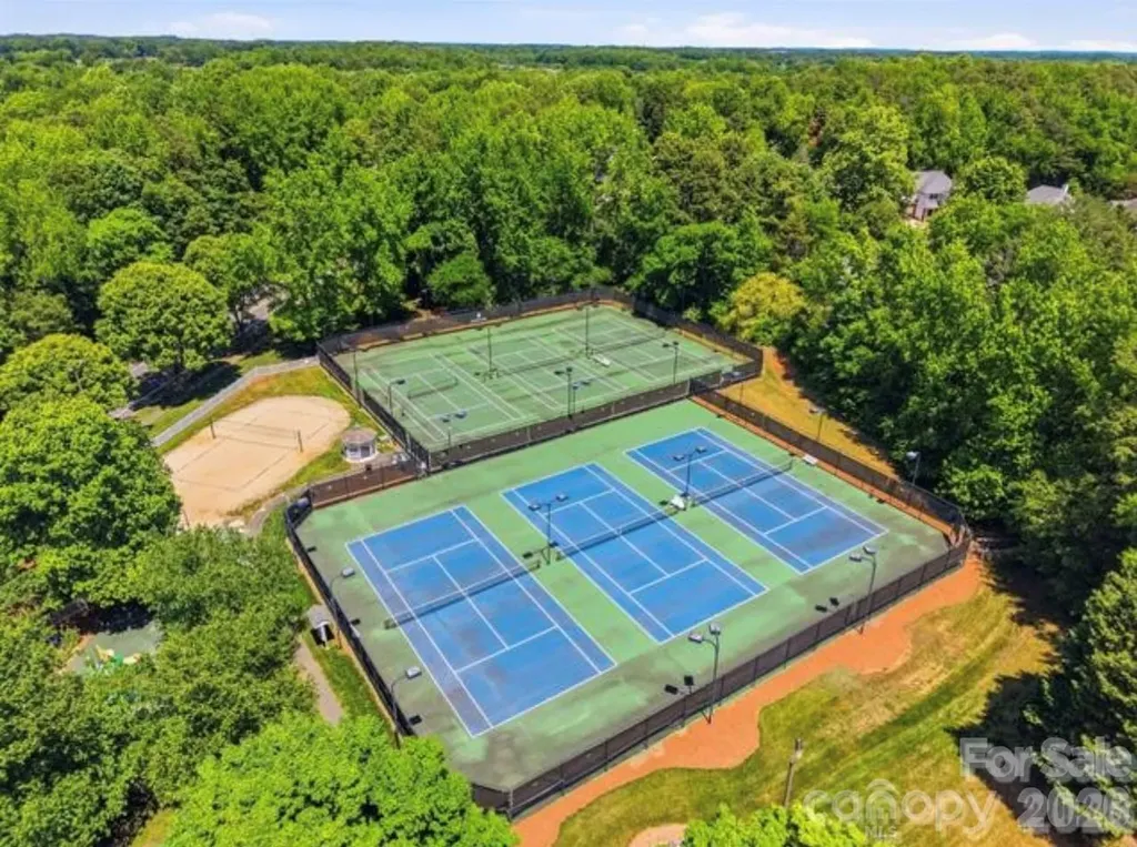 8829 Legacy Lake Lane Charlotte NC 28269