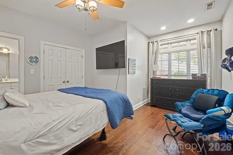 8829 Legacy Lake Lane Charlotte NC 28269