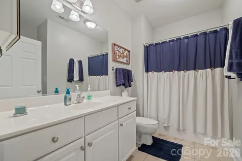 8829 Legacy Lake Lane Charlotte NC 28269