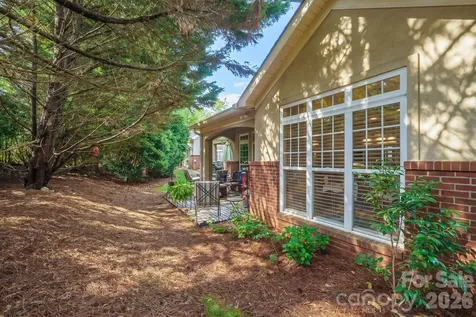 8829 Legacy Lake Lane Charlotte NC 28269