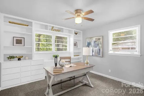1623 Lumarka Drive Charlotte NC 28212