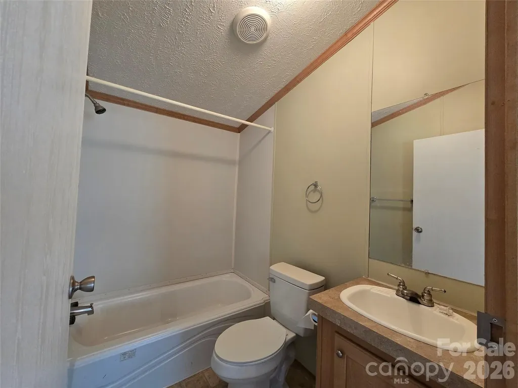 2094 Wilson Road Asheville NC 28806