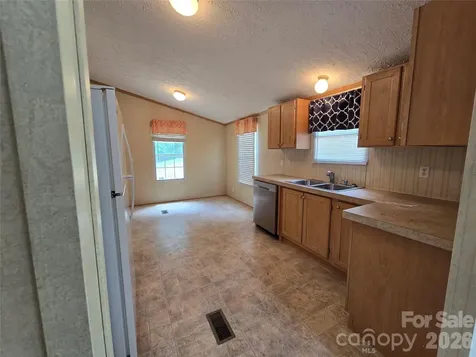 2094 Wilson Road Asheville NC 28806