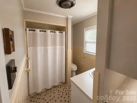 330 W 27th Street Newton NC 28625