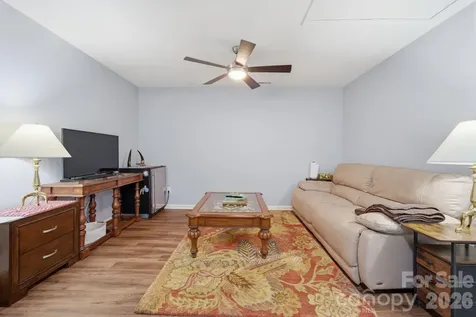 112 B Davenport Drive Statesville NC 28677