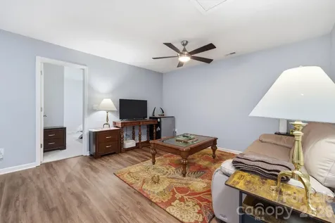 112 B Davenport Drive Statesville NC 28677