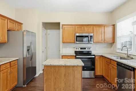 2910 Azalea Hills Drive Charlotte NC 28262
