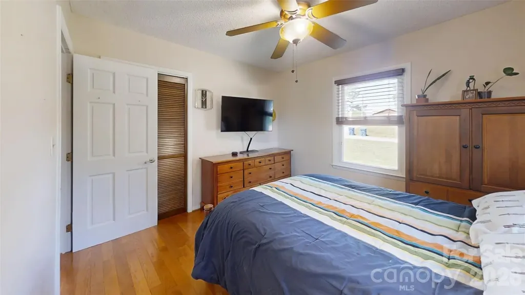 1984 Crestdale Lane Newton NC 28658