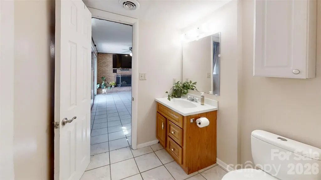 1984 Crestdale Lane Newton NC 28658