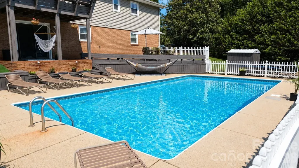 1984 Crestdale Lane Newton NC 28658