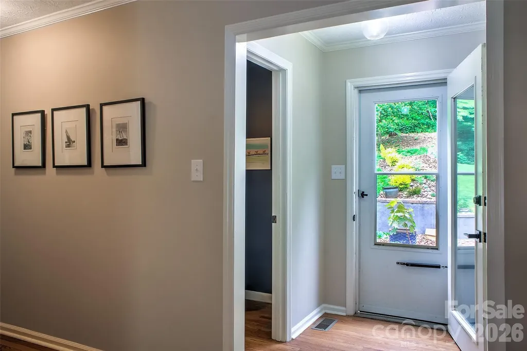 53 Braddock Way Asheville NC 28803