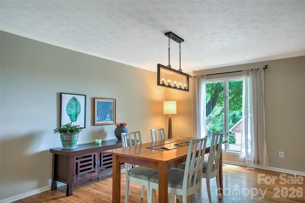 53 Braddock Way Asheville NC 28803