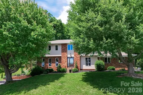 53 Braddock Way Asheville NC 28803