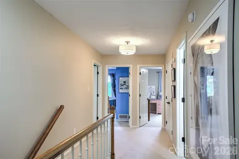 53 Braddock Way Asheville NC 28803