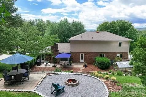 53 Braddock Way Asheville NC 28803