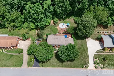 53 Braddock Way Asheville NC 28803