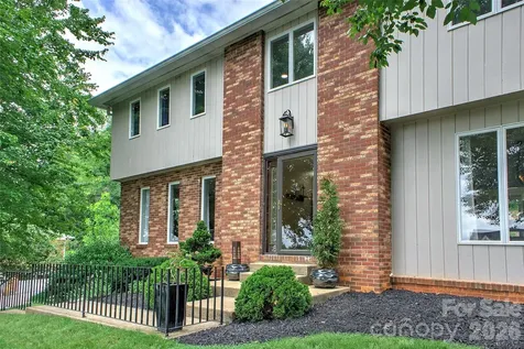 53 Braddock Way Asheville NC 28803