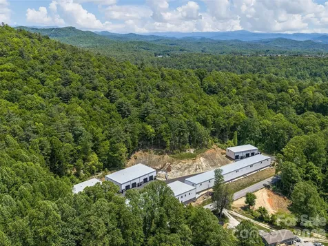130 Speed Way Lake Toxaway NC 28747