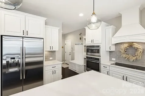 3083 Twin Lakes Drive Weddington NC 28104
