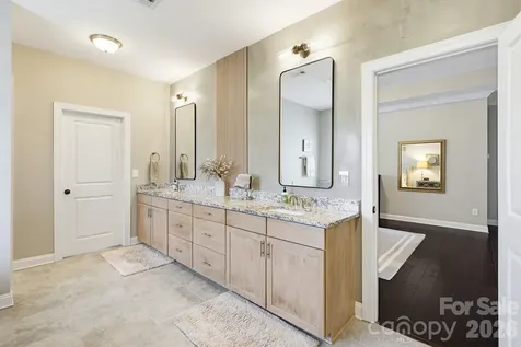 3083 Twin Lakes Drive Weddington NC 28104