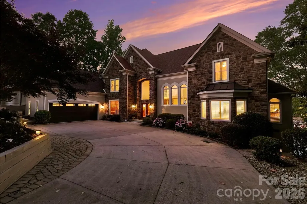 16105 Woolwine Road Charlotte NC 28278