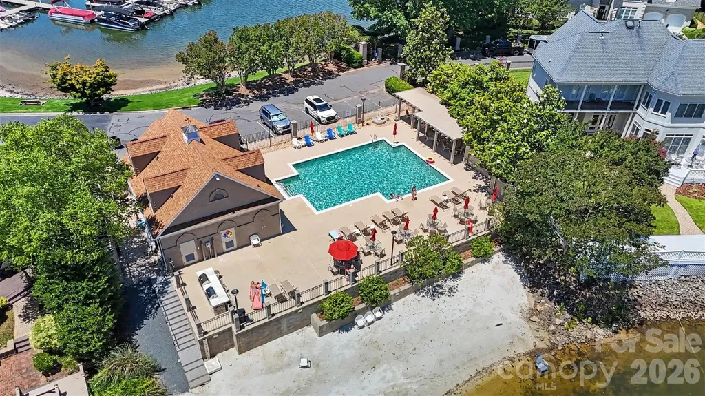 16105 Woolwine Road Charlotte NC 28278