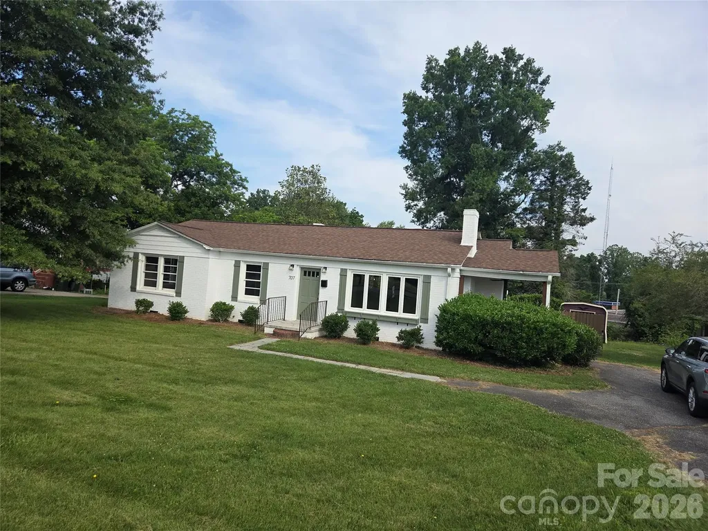 707 E 1st Street Cherryville NC 28021