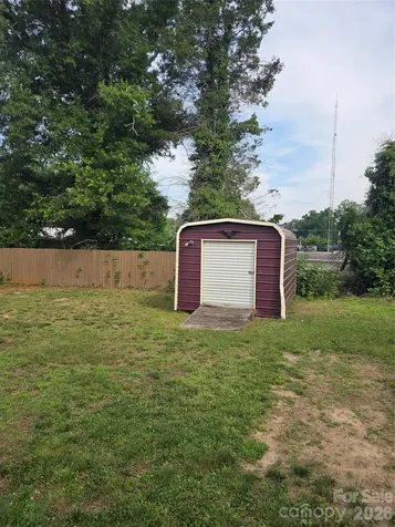 707 E 1st Street Cherryville NC 28021