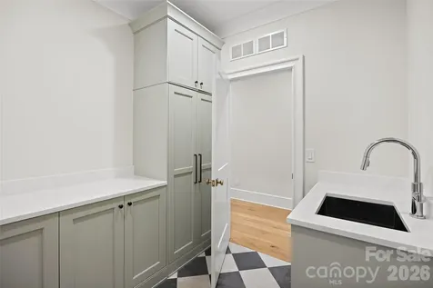 4811 Gaynor Road Charlotte NC 28211