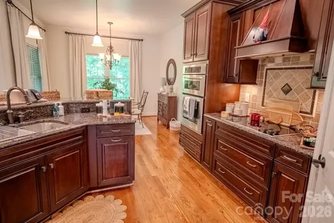 4015 Foxes Trail Cramerton NC 28032