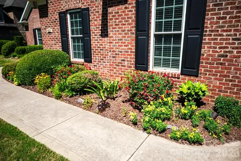 4015 Foxes Trail Cramerton NC 28032
