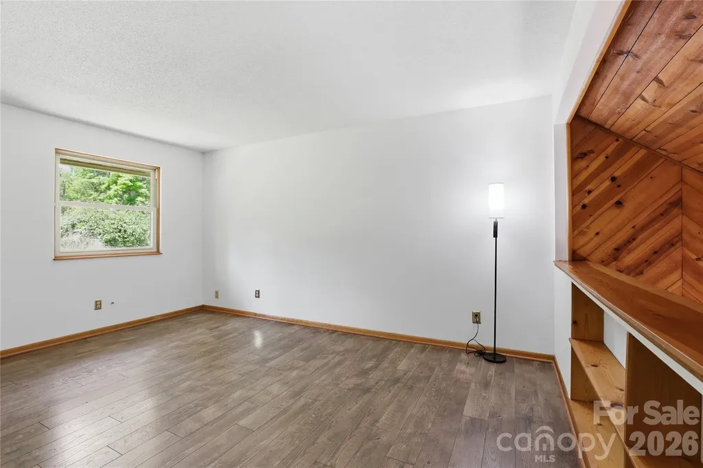 207 Wood Dale Drive Hendersonville NC 28791
