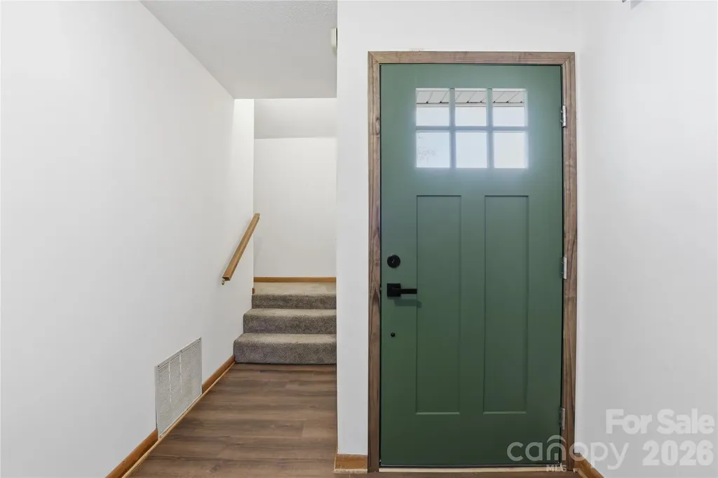 207 Wood Dale Drive Hendersonville NC 28791