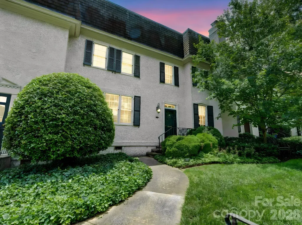 148 Perrin Place Charlotte NC 28207