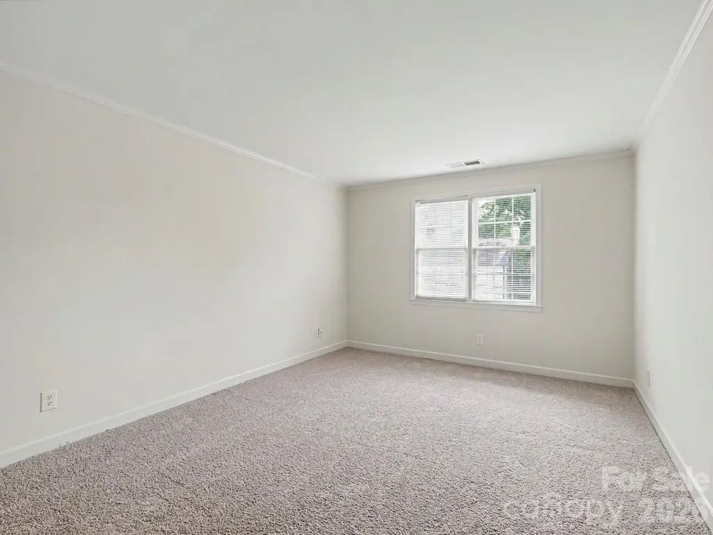 148 Perrin Place Charlotte NC 28207