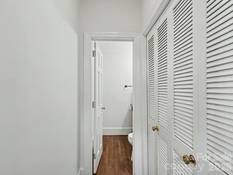 148 Perrin Place Charlotte NC 28207
