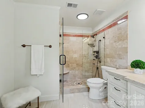 148 Perrin Place Charlotte NC 28207