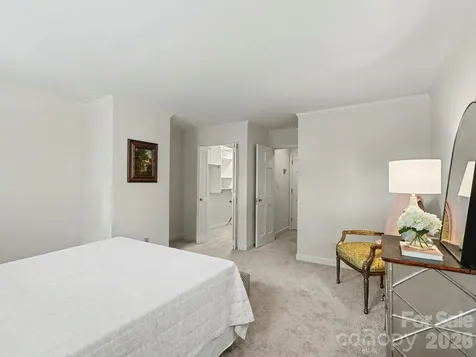 148 Perrin Place Charlotte NC 28207