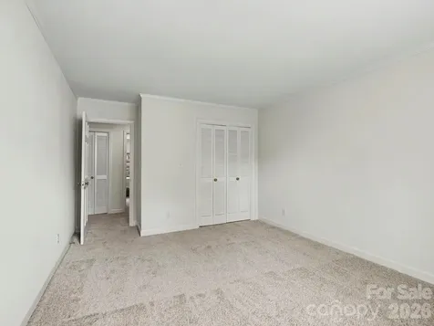 148 Perrin Place Charlotte NC 28207