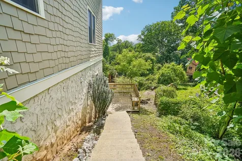 25 Houston Street Asheville NC 28801